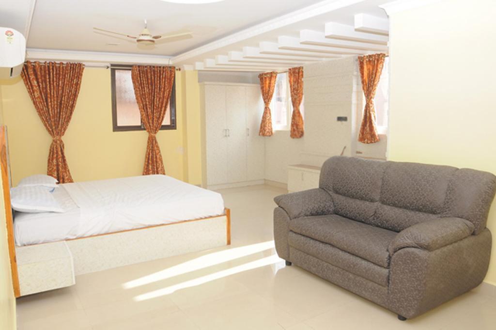 Hariharan Residency Chennai Room photo